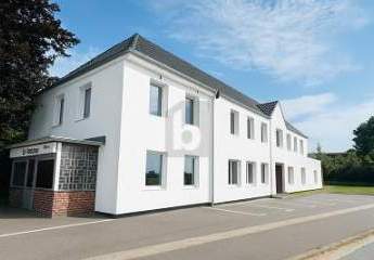 ZUR STEINBURG HIER HEREIN