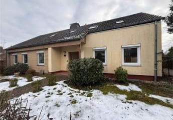 DOMIZIL MIT EINLIEGERWOHNUNG, GARTEN & POTENZIAL