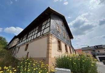 GEMÜTLICH, LÄNDLICH MIT GROßER SCHEUNE