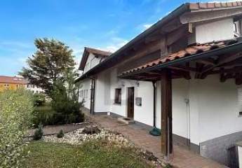 TRAUMHAUS IM DORNRÖSCHENSCHLAF