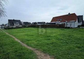 BAUEN SIE IHR TRAUMHAUS MIT BIS ZU 4 EINHEITEN!