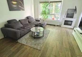 HERZ DER LÖWENSTADT: MODERNE ALTBAU-WOHNUNG