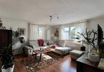 EINLADENDES ZUHAUSE ZUM WOHLFÜHLEN