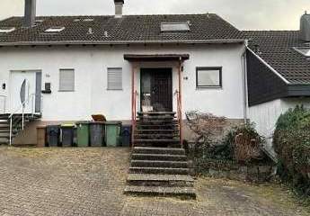 KLEINES ZUHAUSE MIT POTENZIAL