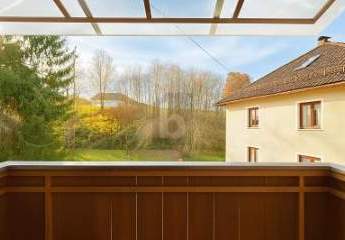 HELLER TRAUM MIT BALKON, GARTEN UND GARAGE