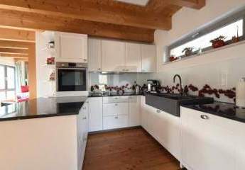 EXKLUSIVES WOHNJUWEL IN WÜSTENROT