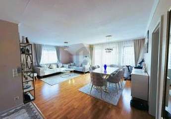 LICHTDURCHFLUTET UND RUHIG  WOHNEN MIT CHARME