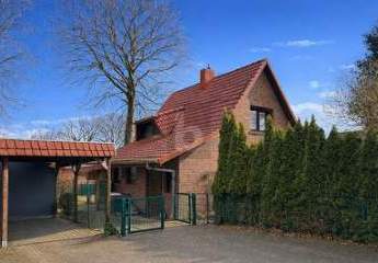 CHARMANT MIT POTENZIAL IN NATURNAHER LAGE