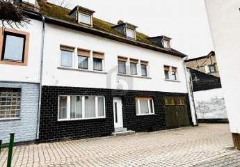 AN DER MOSEL WOHNEN, WO ANDERE URLAUB MACHEN