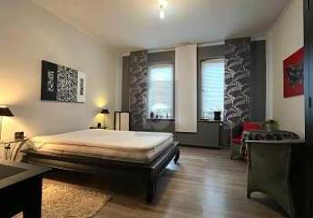 HAUS + HALLE: MODERNES WOHNEN & ARBEITEN