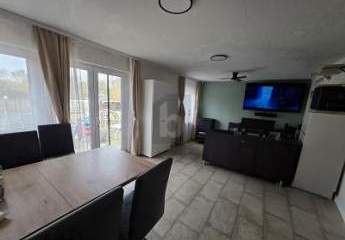 CHARMANT MIT GROßEM GARTEN