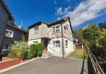 DIE GANZE FAMILIE UNTER EINEM DACH