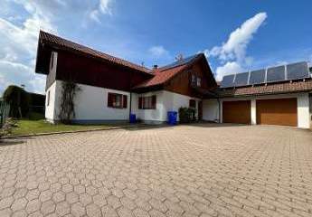 SEHR GEPFLEGT, VIEL PLATZ IN RUHIGER LAGE