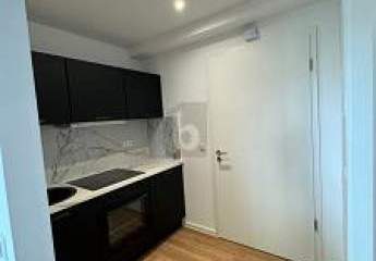 EINZIEHEN UND WOHLFÜHLEN IN LUXURIÖSER WOHNUNG