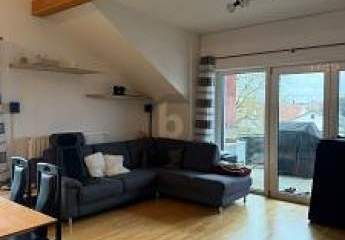 LOFT-FEELING: HOHE DECKEN & BARRIEREFREIER ZUGANG