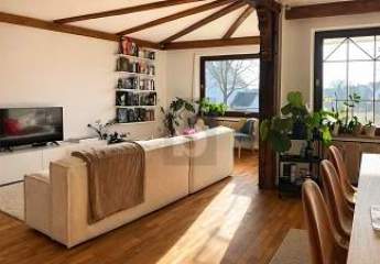 PLATZWUNDER MIT GARTENIDYLLE & KAMIN-CHARME