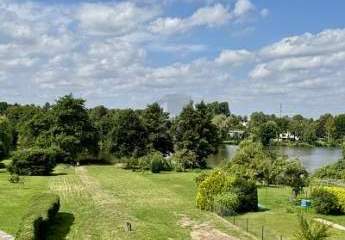 SANIERUNGSBEDÜRFTIG MIT DIREKTEM SEEZUGANG