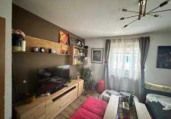 HELL MIT BALKON IN BEVORZUGTER LAGE IN DEGERLOCH