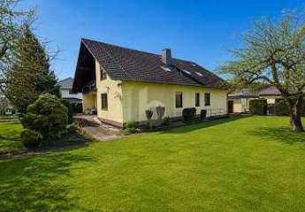 VIELSEITIGES WOHNHAUS MIT EINLIEGERWOHNUNG & GARAGE