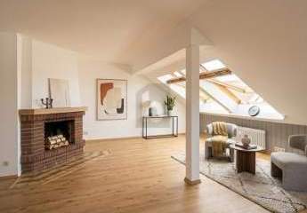 LICHTDURCHFLUTETES WOHNEN MIT KAMIN