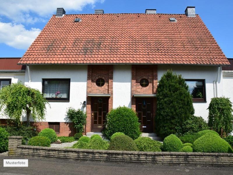 Zweifamilienhaus in 32816 Schieder-Schwalenberg, Niesetalstr.