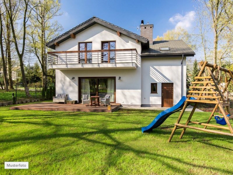 Einfamilienhaus mit Einliegerwohnung in 24253 Fahren, Igelteich
