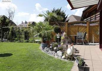 Zweifamilienhaus in 24787 Fockbek, Im Sande