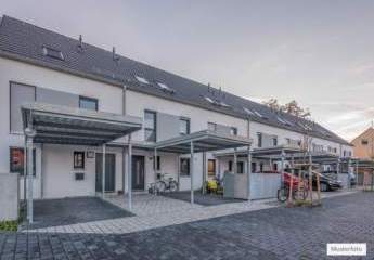 Einfamilienhaus in 15366 Neuenhagen, Niederheidenstr.