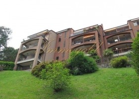 Lago Maggiore, attraktive zwei Zimmer Wohnung mit Seesicht und Terrasse