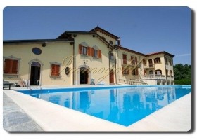 Immogold, Süd-Piemont luxuriöse Panorama Villa in der Region Dogliani