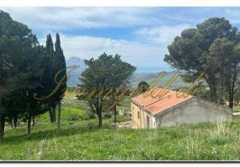 Immogold kleines Ferienhaus mit fantastischem Meer- Berg- und Fernblick