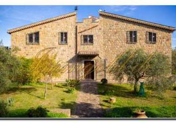 Nord-Sizilien Super-Villa auf ca. 20.000 m² Areal, parkähnlichem Garten, Blick auf die Äolischen Inseln, die Olivenhaine und einen phantastischen Meerblick