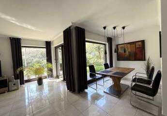 Erdgeschosswohnung mit großem Wohnbereich und Terrasse in Müngersdorf