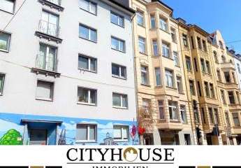 CITYHOUSE: Bezugsfreie Stadtwohnung im beliebten 
Quartier Latäng mit separater Garage und Keller!