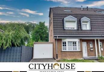CITYHOUSE: Gepflegte Doppelhaushälfte mit hochwertiger Einbauküche, Garten, Garage und Stellplatz
