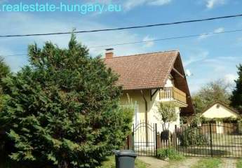 großes Wohnhaus in Thermalbad-Nähe