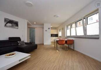 Barrierefreie möblierte 2-Zimmer Wohnung in der beliebten Kölner Südstadt