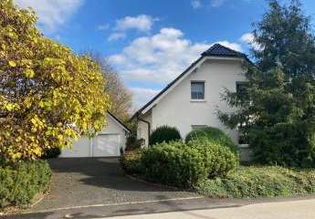 Soest: Freistehendes Einfamilienhaus mit Doppelgarage in Enkesen bei Paradiese! #richimmo