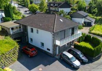 Wohnen plus Einliegerwohnung – Raumwunder für Familie, Arbeiten oder Rendite