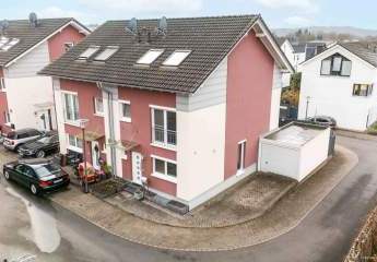 Modernes Familienhaus mit Garten, Studio & Garage – ruhig wohnen in Hennef- Im Siegbogen