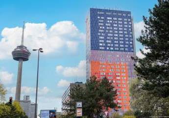 Herkules-Hochhaus Köln: Sanierte, flexible 4-Zimmer-Wohnung für Eigennutzer & Anleger