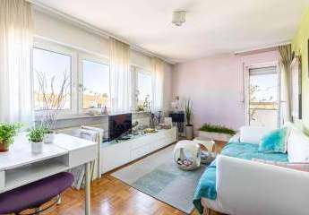 Charmante 2-Zimmer-Wohnung in Frankfurt-Bornheim – 5. Obergeschoss, Aufzug, Balkon & Ausblick
