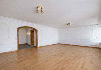 Panorama-Aussicht & Lichtfülle: Ihr Gebot für dieses exklusive Terrassen-Domizil