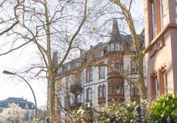 THE BELVEDERE: Maisonette-Wohnung im Nordend