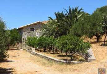 Kreta, Kato Episkopi, freistehendes unfertiges Steinhaus zu verkaufen in Sitia.