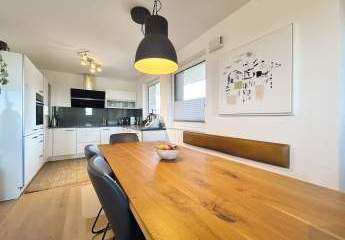 Moderne, neuwertige Familienwohnung mit großem Balkon und bester Aussicht