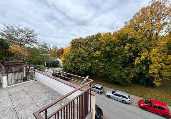 Sonnige Dachterrassenwohnung in ruhiger Lage von Ramersdorf – ideal für Singles oder Paare