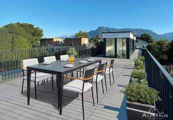 Neuwertige Dachterrassenwohnung mit Panorama-Ausblick und XXL-Terrasse