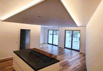 Ruhe und Eleganz – 4-Zimmer-Whg mit Garten, Terrasse & gehobener Ausstattung