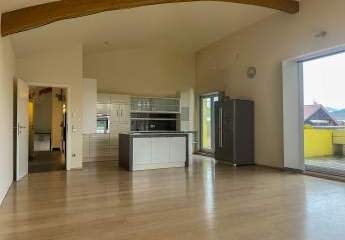 Außergewöhnliches Ambiente - Dachetagenwohnung mit 145 m² Panoramaterrasse
